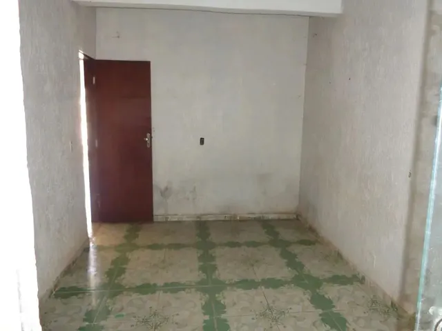Imagem 14: Qr 110 Sobrado com 3 Casas com 2 Quartos Lado Metrô Escriturado em Samambaia Sul Df