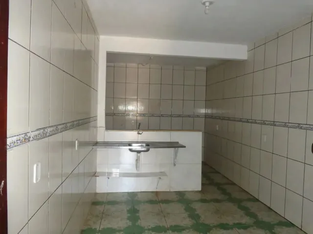 Imagem 4: Qr 110 Sobrado com 3 Casas com 2 Quartos Lado Metrô Escriturado em Samambaia Sul Df