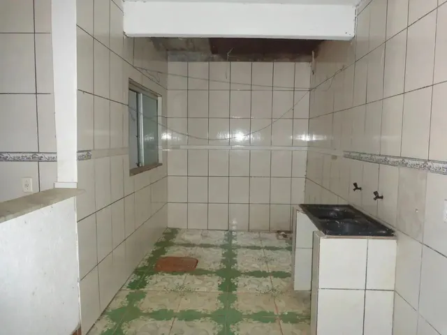 Imagem 6: Qr 110 Sobrado com 3 Casas com 2 Quartos Lado Metrô Escriturado em Samambaia Sul Df
