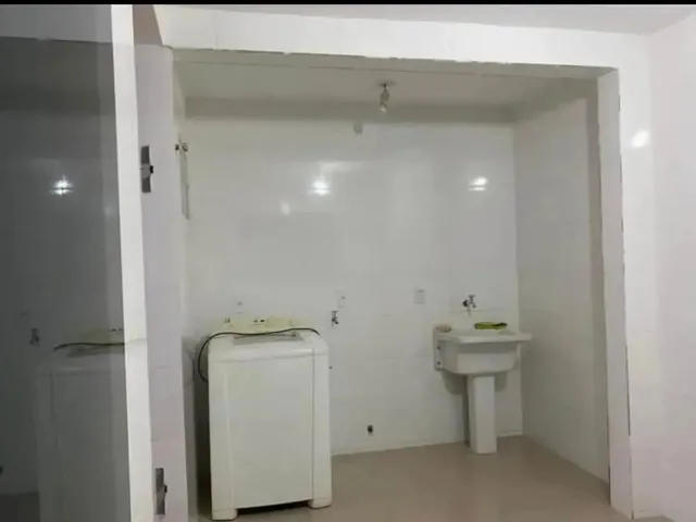 Imagem 6: Imóvel para Venda Possui 130 Metros Quadrados com 3 Quartos em Riacho Fundo II