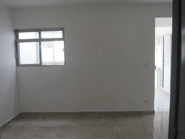 Imagem 1: Vendo Apartamento na C 01, 02 Quartos, Sala, Cozinha, Área de Serviço, Banheiro, 3 Andar