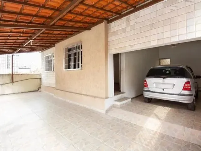Imagem: Vende-Se Esta Casa no Setor Tradicional