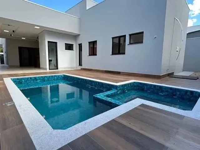 Imagem 8: Belíssima Casa no Parkway a Venda