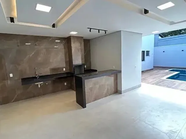 Imagem 4: Belíssima Casa no Parkway a Venda