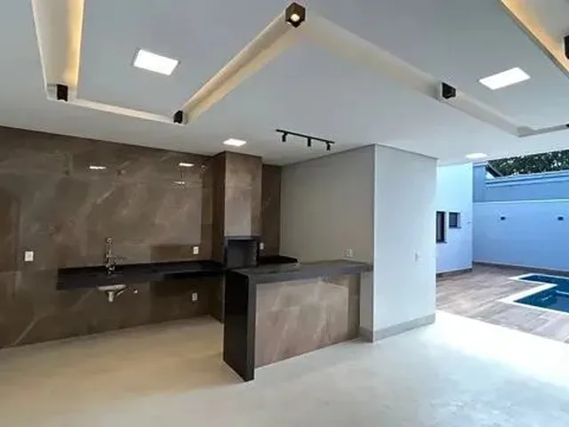 Imagem 5: Belíssima Casa no Parkway a Venda