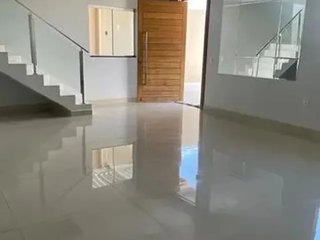 Imagem 2: Sobrado a Venda em Arniqueiras
