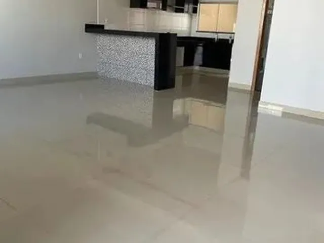 Imagem 3: Sobrado a Venda em Arniqueiras
