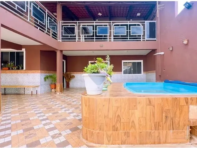 Imagem: Casa Charmosa com Piscina, 3 Quartos e Suíte!