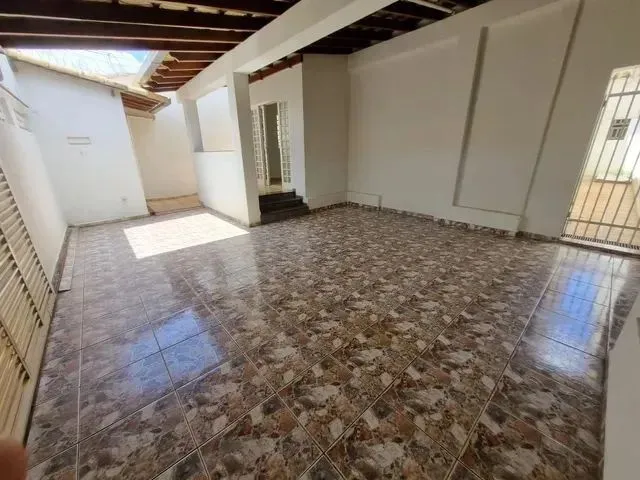 Imagem: Ótima Casa a Venda no Setor Tradicional
