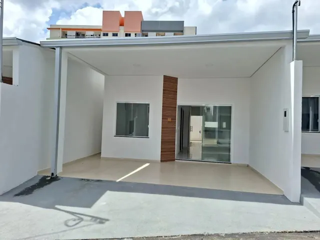 Imagem: Vendo Linda Casa no Flores. Atrás da Nilton