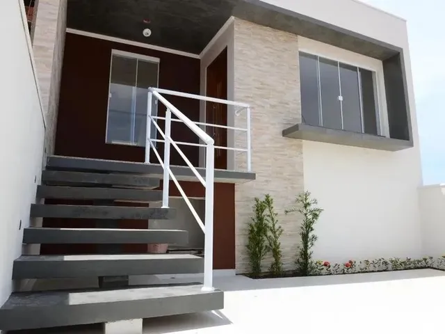 Imagem: Linda Casa em Flores Prox a Nilton Lins