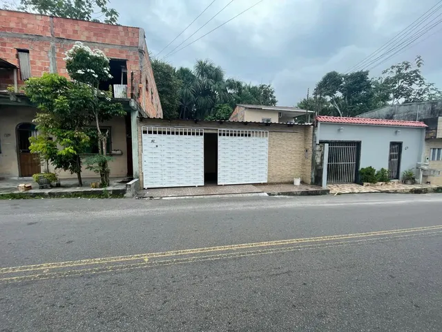 Imagem: Coroado - 04 Quartos Sendo 01 Suíte !!
