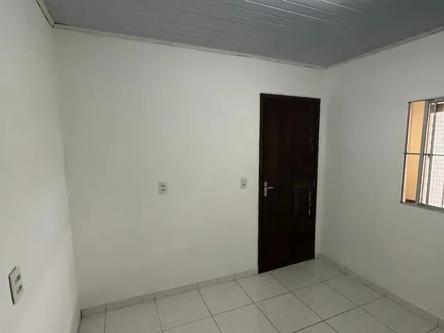 Imagem 3: Coroado - 04 Quartos Sendo 01 Suíte !!