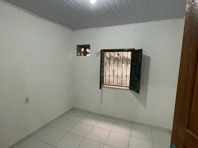 Imagem 4: Coroado - 04 Quartos Sendo 01 Suíte !!