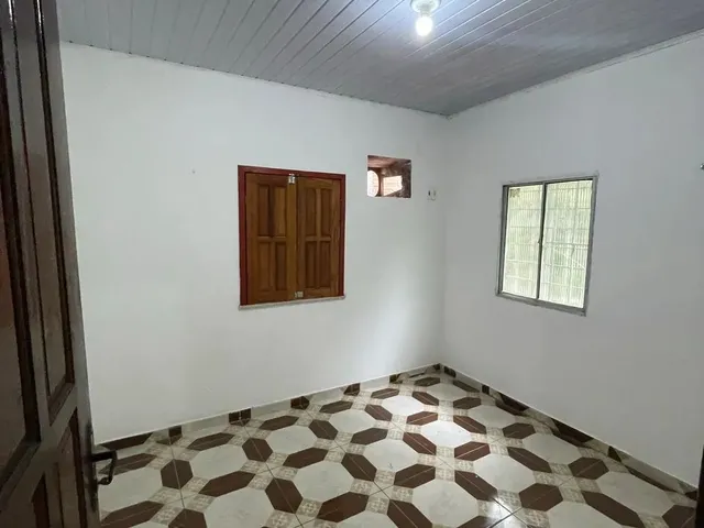 Imagem 8: Coroado - 04 Quartos Sendo 01 Suíte !!