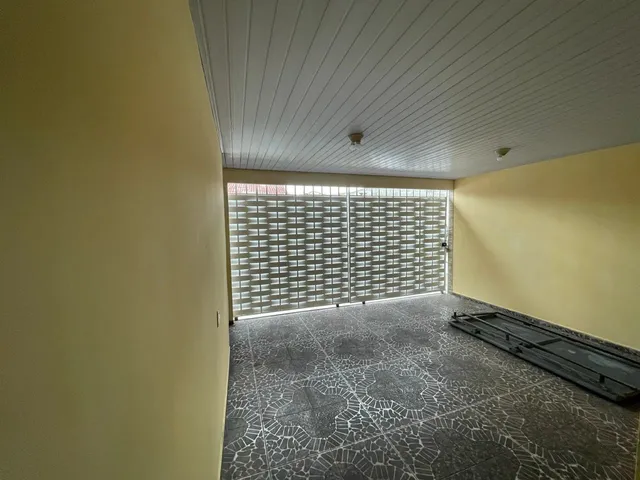 Imagem 14: Coroado - 04 Quartos Sendo 01 Suíte !!