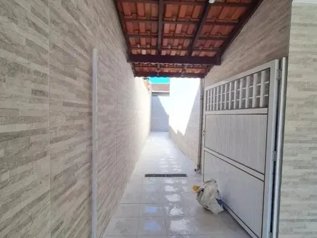 Imagem 2: Vendo Casa no Coroado Ampla com Garagem