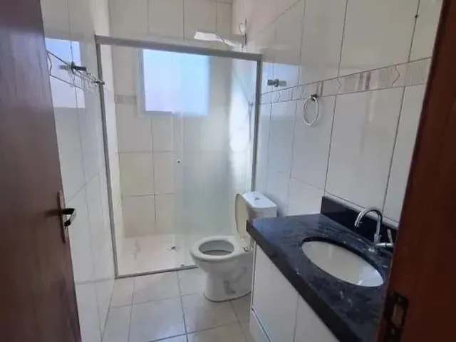 Imagem 6: Vendo Casa no Coroado Ampla com Garagem