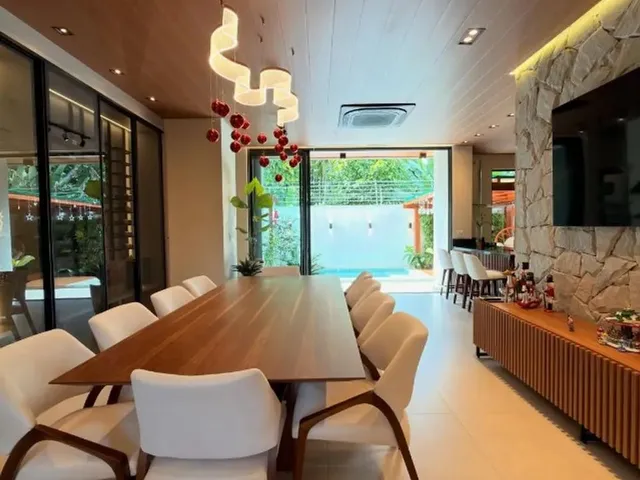 Imagem 15: Casa Nova de Alto Padrão no Condomínio Bosque Imperial, 4 Suítes, Mobiliada