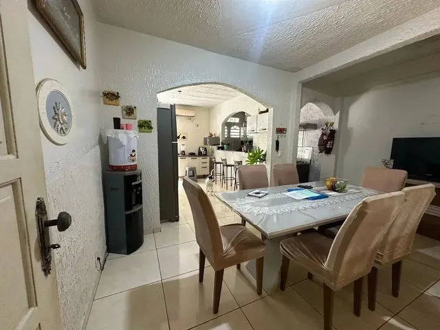 Imagem 10: Casa Duplex C/ 6 Quartos no Bairro Alvorada