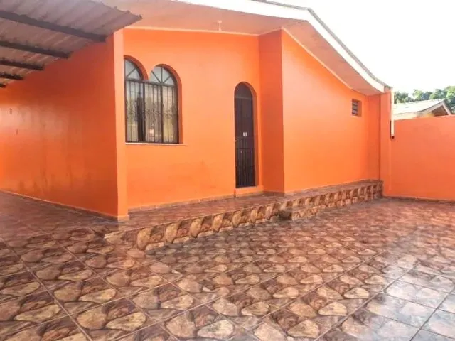 Imagem 2: Aleixo, Conj. João Bosco I, Casa C/Área 375M2, 3 Quartos, Espaço Externo Amplo