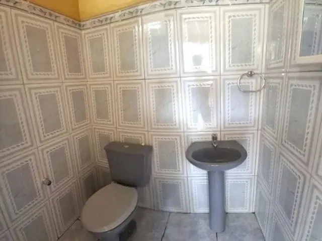 Imagem 11: Aleixo, Conj. João Bosco I, Casa C/Área 375M2, 3 Quartos, Espaço Externo Amplo