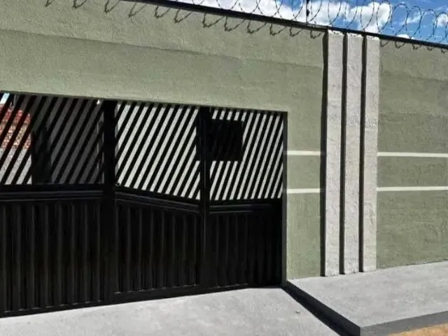 Imagem: Casa no Conjunto Tiradentes, Próximo a