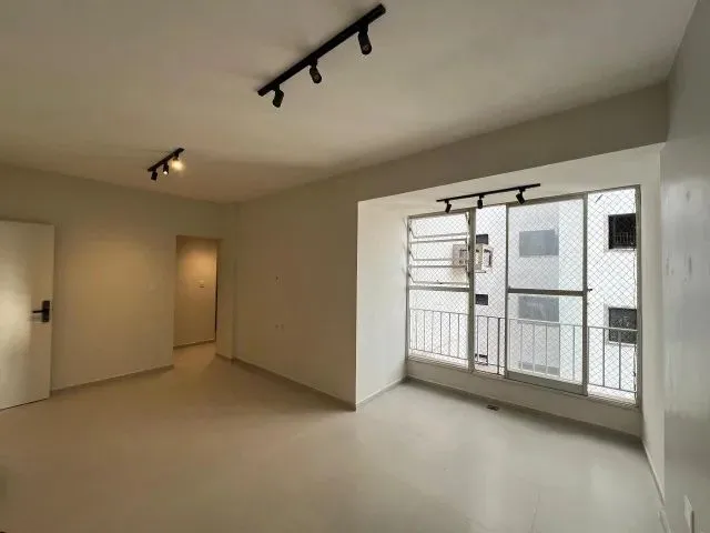 Imagem: Apto Semi Mobiliado, 95M², 2/4, 1 Vaga