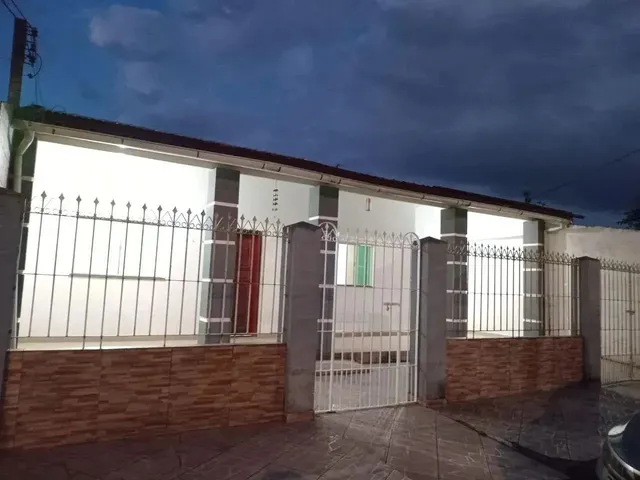 Imagem: Casa com 4 Quartos na Av Augusto Montenegro
