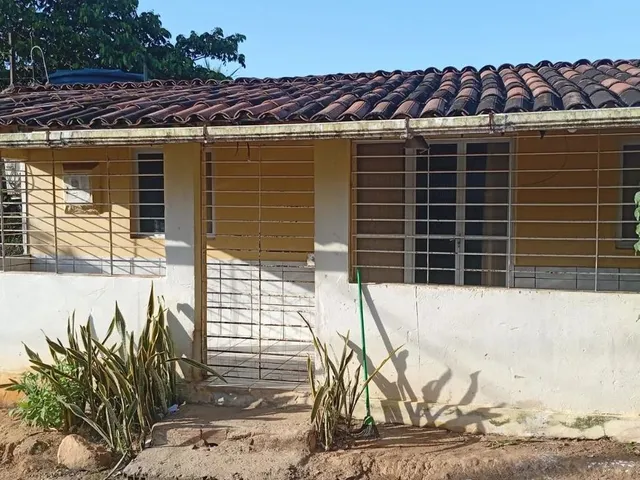 Imagem: Alugo Casa no Centro de Moreno