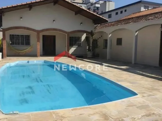 Imagem: Casa em Rua Canadá - Guilhermina - Praia