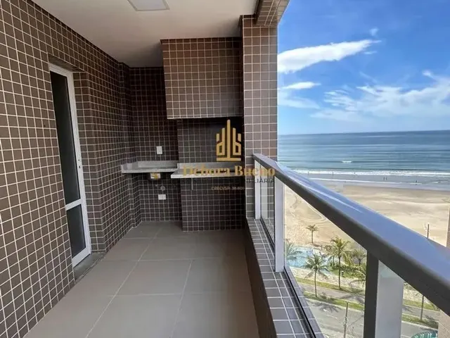 Imagem: O apartamento possui 2 Dormitórios, 1 Suíte, 2 Banheiros,