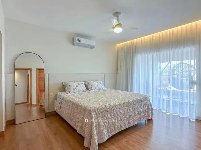 Imagem 3: Casa À Venda em Serra, Estância Monazítica, com 4 Quartos, com 235 M²