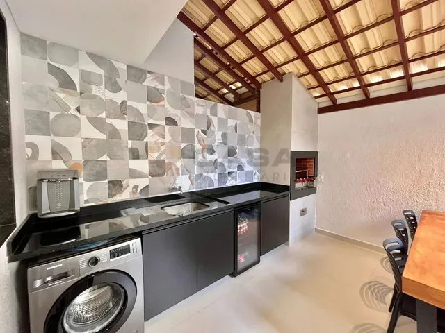 Imagem 2: Casa Moderna de 3 Quartos com Acabamentos de Alto Padrão em Serra Centro! Yusr