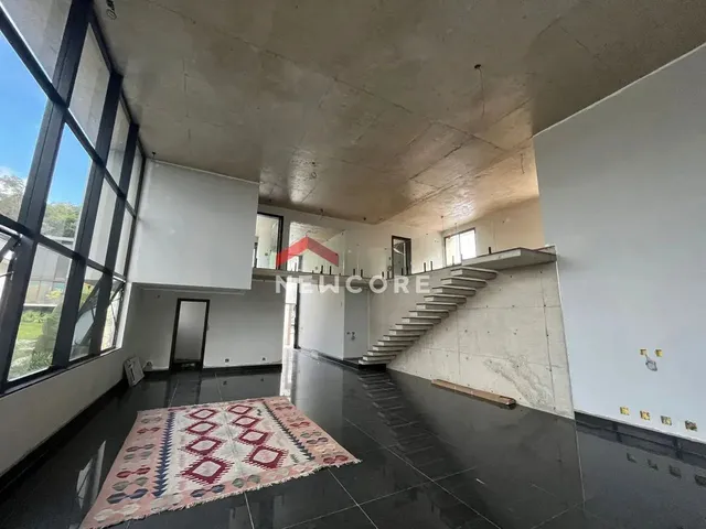 Imagem: Casa de Condomínio em Rua Perseus - Quintas