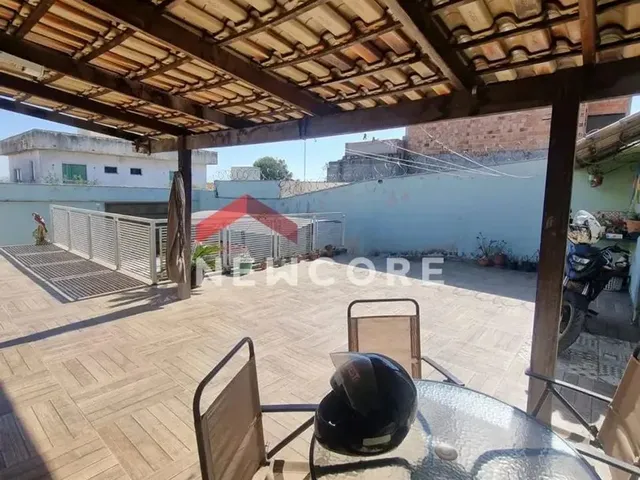 Imagem: Casa em Rua Oitenta e Sete - Tropical