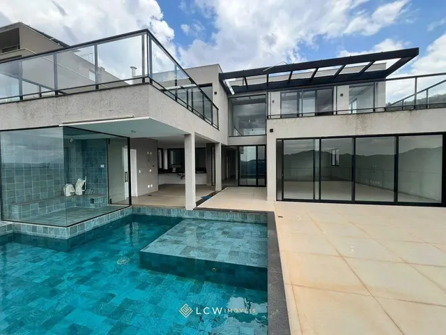 Imagem: Casa À Venda, 4 Quartos, 2 Suítes, 3 Vagas