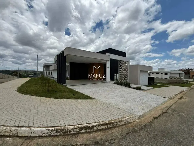 Imagem: Casa À Venda, 3 Quartos, 1 Suíte, 4 Vagas