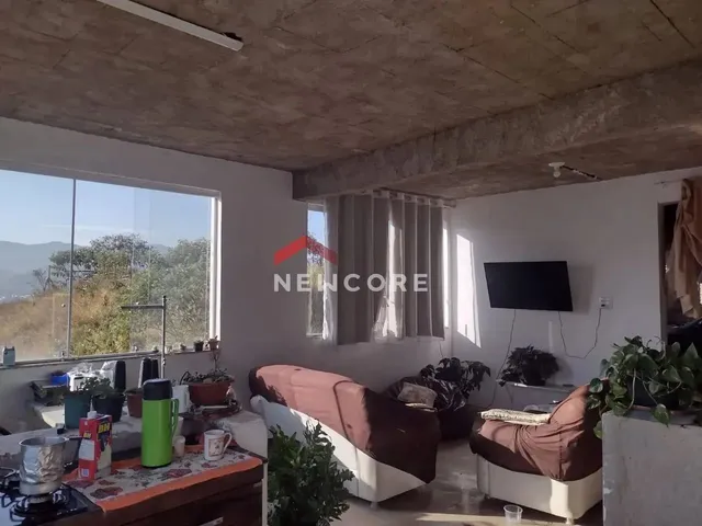 Imagem: Casa em Rua Professor Caetano Azeredo Coutinho
