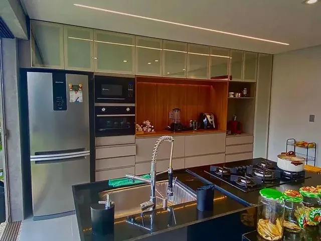 Imagem 11: Baixamos de 1.780.00 - Casa Nascente, 331M², 4 Suítes, Cond Ao Lado da Lagoa