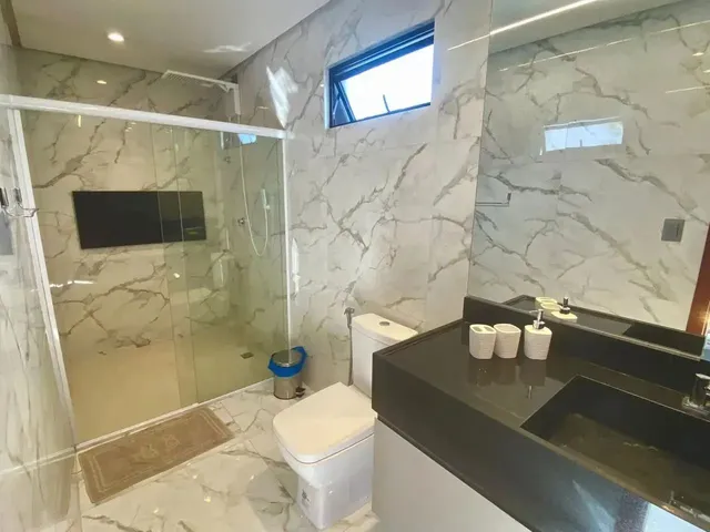 Imagem 12: Baixamos de 1.780.00 - Casa Nascente, 331M², 4 Suítes, Cond Ao Lado da Lagoa