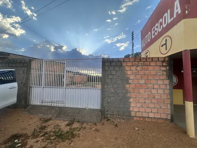Imagem: Vende-Se Terreno Bem Localizado no Bairro