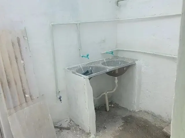 Imagem 5: Alugo Casa Terrea em san Martin com 1 Quarto, Terraço e Area de Serviço
