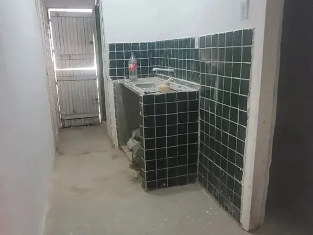 Imagem 8: Alugo Casa Terrea em san Martin com 1 Quarto, Terraço e Area de Serviço