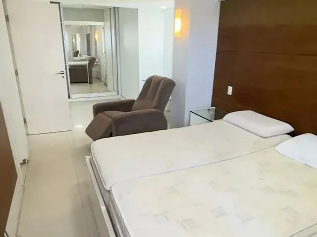 Imagem 12: Imóvel para Aluguel Possui 120 Metros Quadrados com 3 Quartos em Casa Forte - Recife - Pe