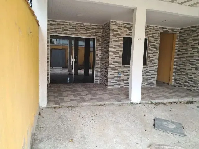 Imagem: A casa possui 1 Dormitório, 1 Suíte, 1 Banheiro, Imóvel
