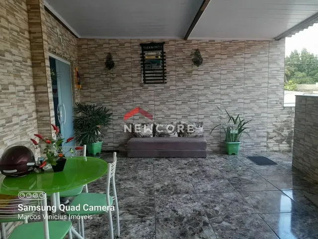 Imagem: A casa possui 1 Dormitório, 2 Banheiros, 1 Vaga na