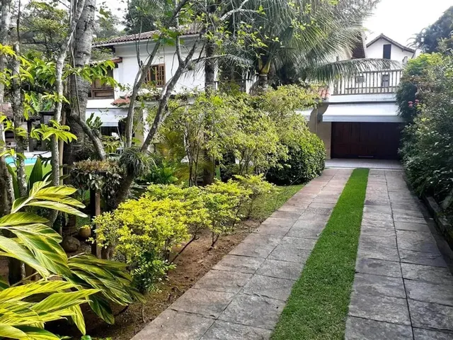 Imagem: 0 - Casa 5 Quartos, Sendo 2 Suítes