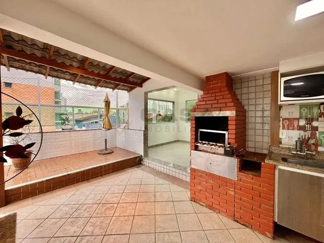 Imagem 3: Casa Triplex em Jardim Camburi