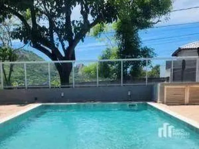Imagem: Casa com 3 Dormitórios À Venda por R$